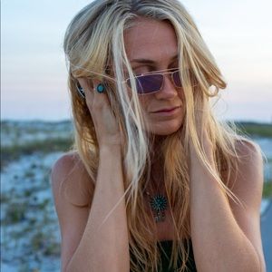 Meet your Posher, Sharon